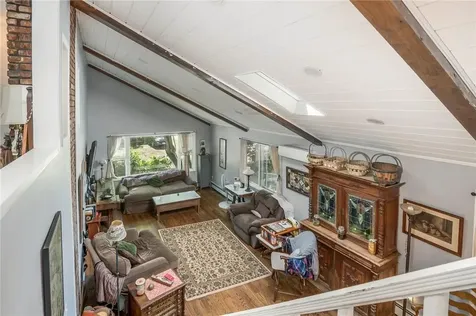 256 Van Cortlandt Park Avenue Yonkers NY 10705