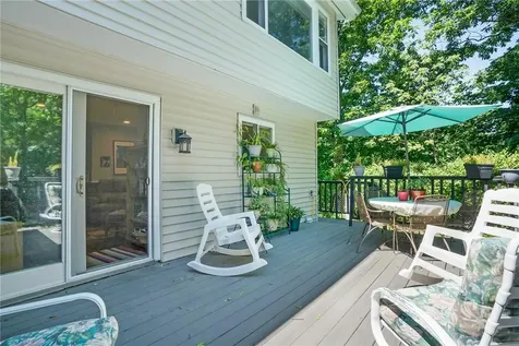 256 Van Cortlandt Park Avenue Yonkers NY 10705