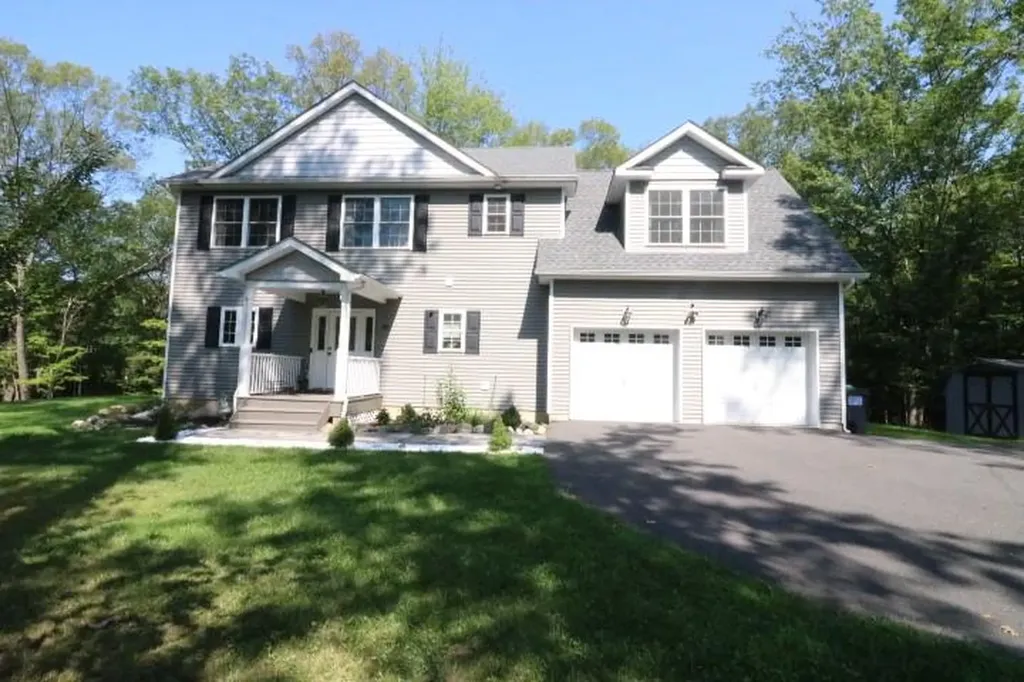 15 Bisch Road Middletown NY 10940
