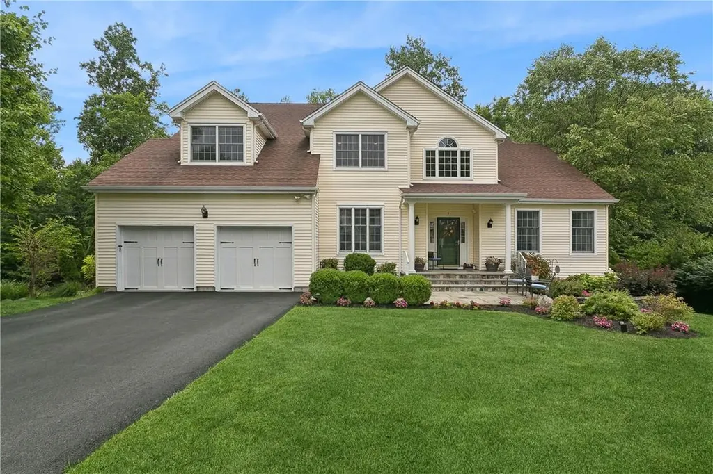 9 Vista Drive Baldwin Place NY 10505