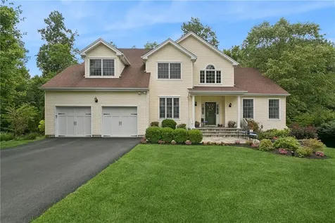 9 Vista Drive Baldwin Place NY 10505