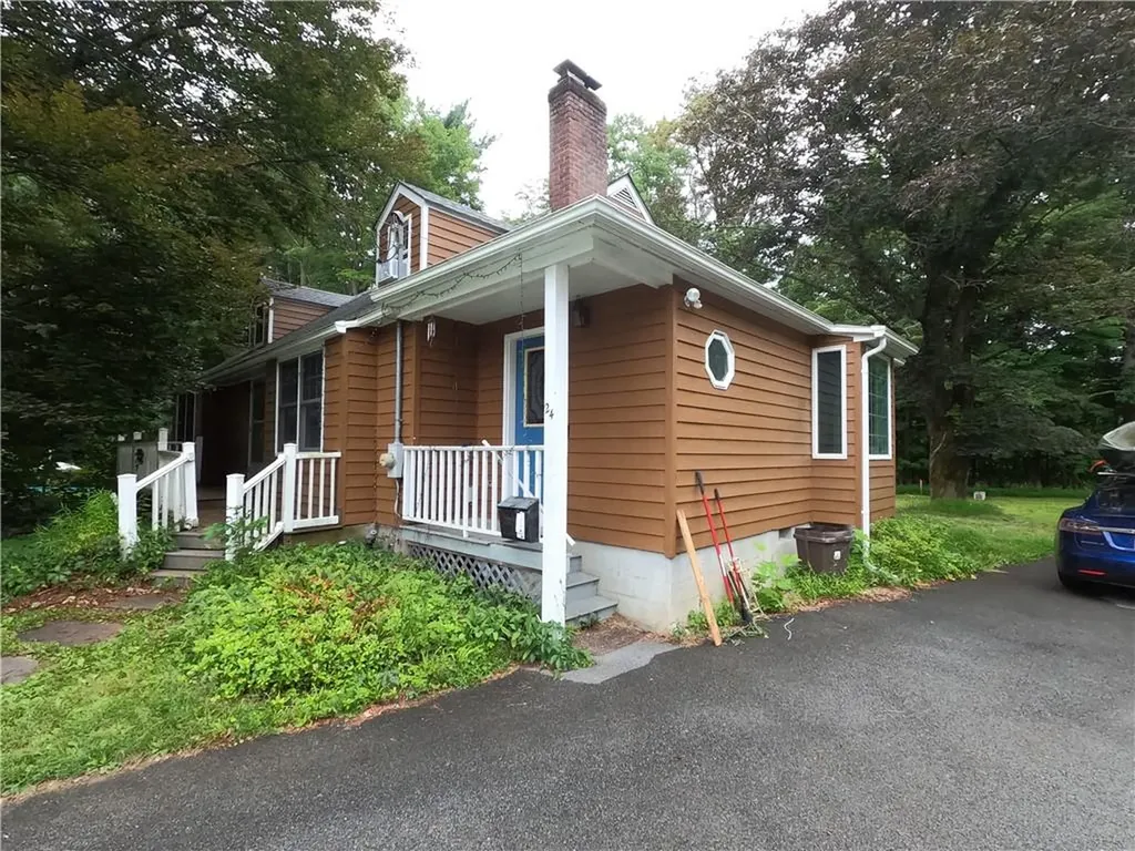 24 Valley View Road Hyde Park NY 12538