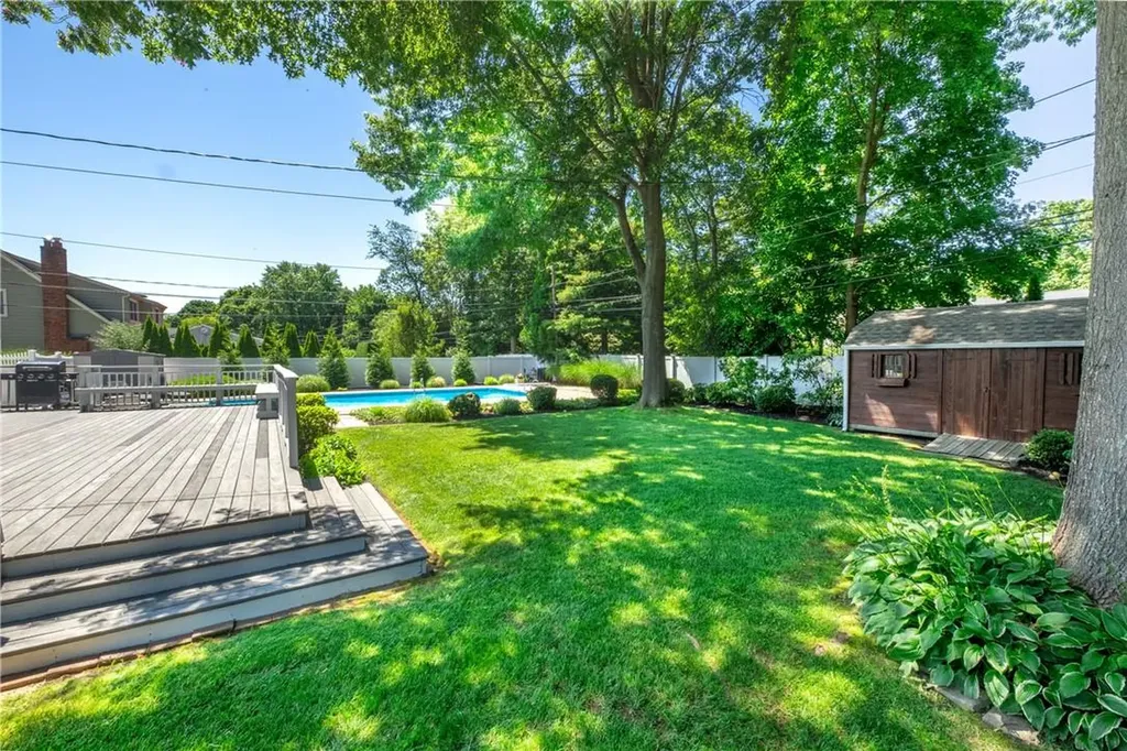 19 Prince Charming Road Nesconset NY 11767