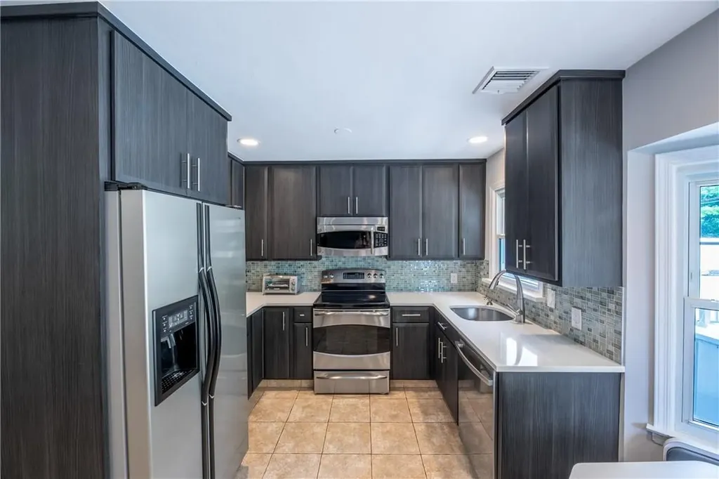 19 Prince Charming Road Nesconset NY 11767
