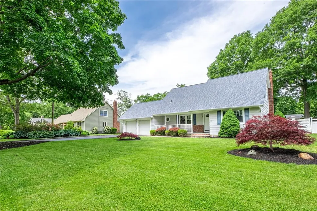 19 Prince Charming Road Nesconset NY 11767