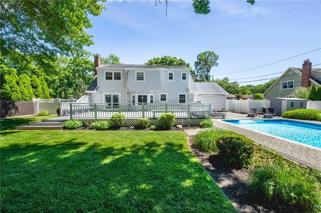 19 Prince Charming Road Nesconset NY 11767
