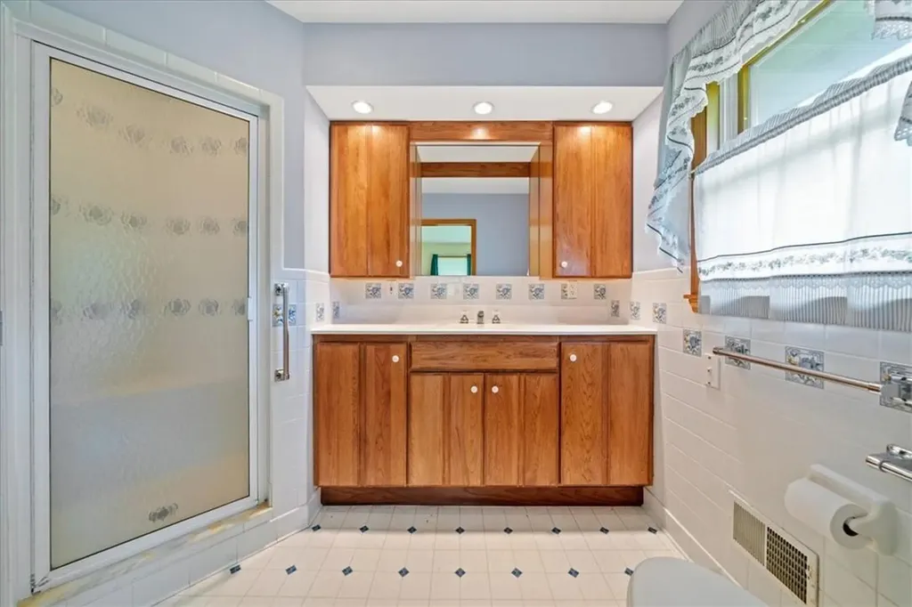 7 Old Oak Road Warwick NY 10990
