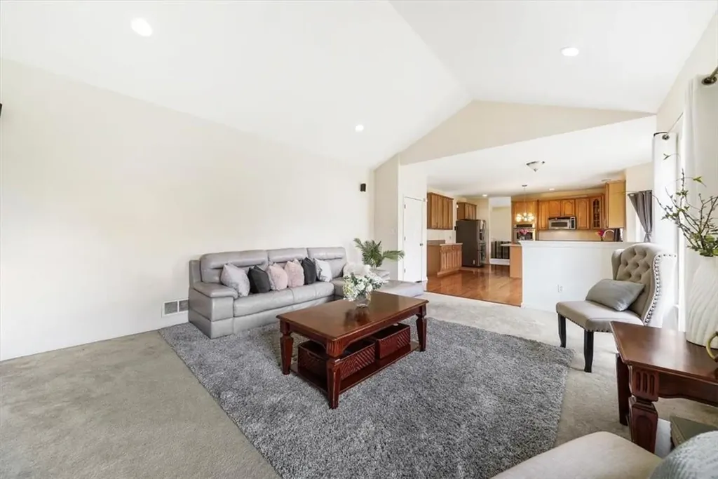2081 Independence Drive New Windsor NY 12553
