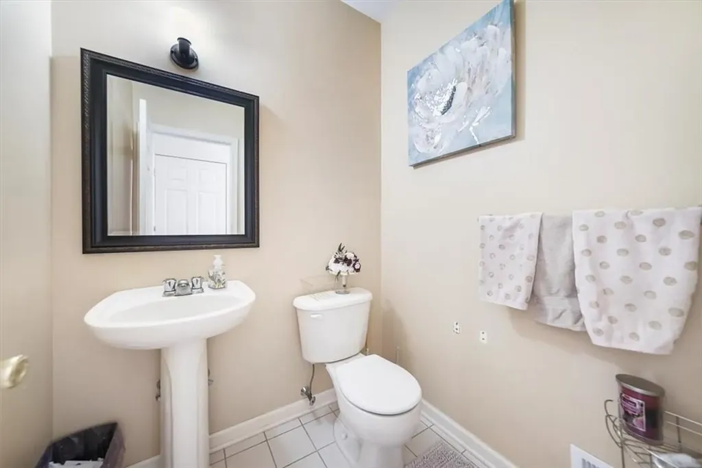 2081 Independence Drive New Windsor NY 12553