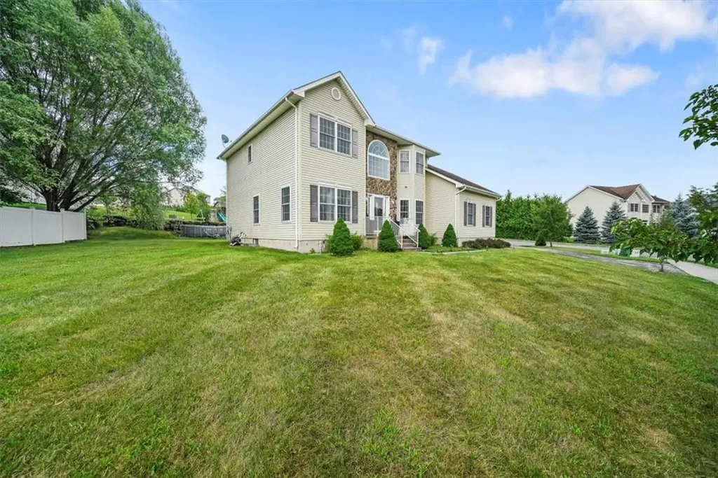 2081 Independence Drive New Windsor NY 12553