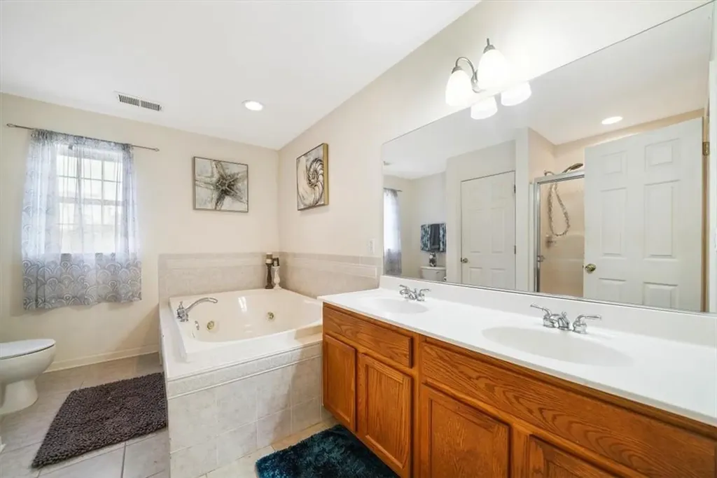 2081 Independence Drive New Windsor NY 12553