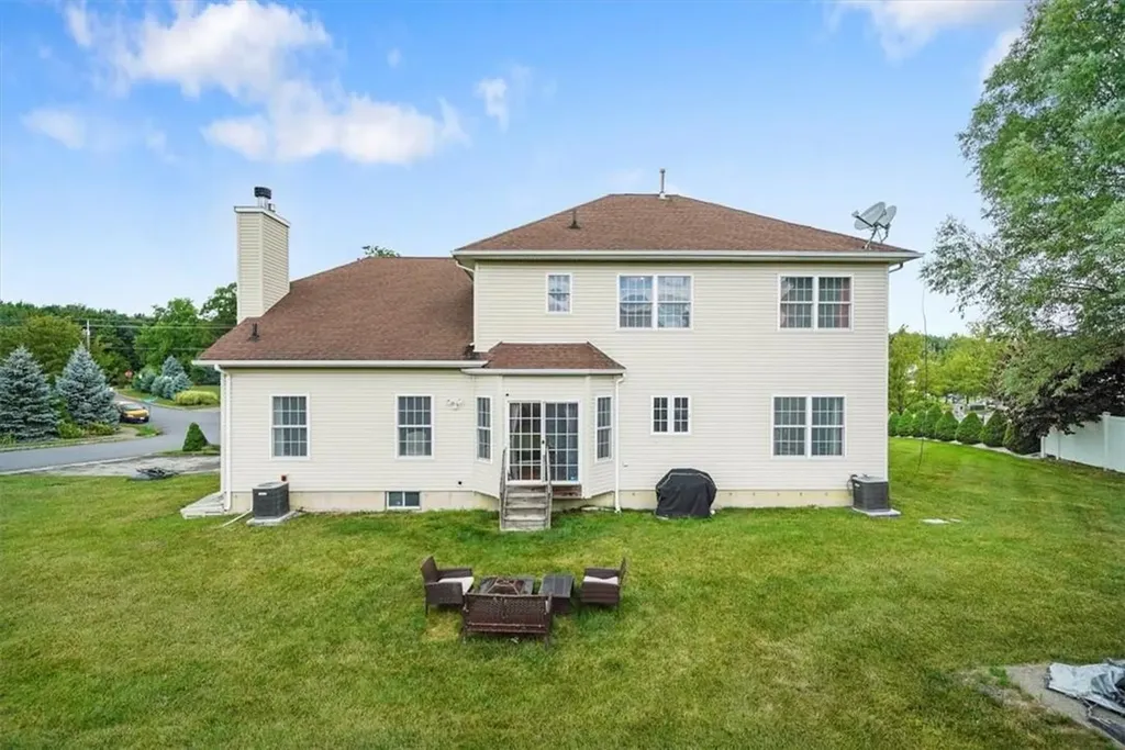 2081 Independence Drive New Windsor NY 12553