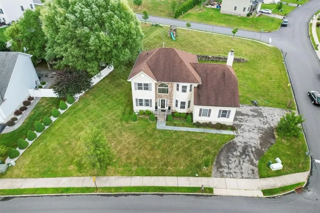 2081 Independence Drive New Windsor NY 12553