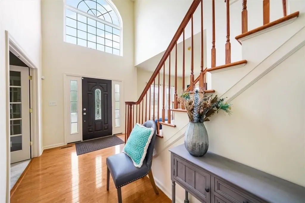 2081 Independence Drive New Windsor NY 12553