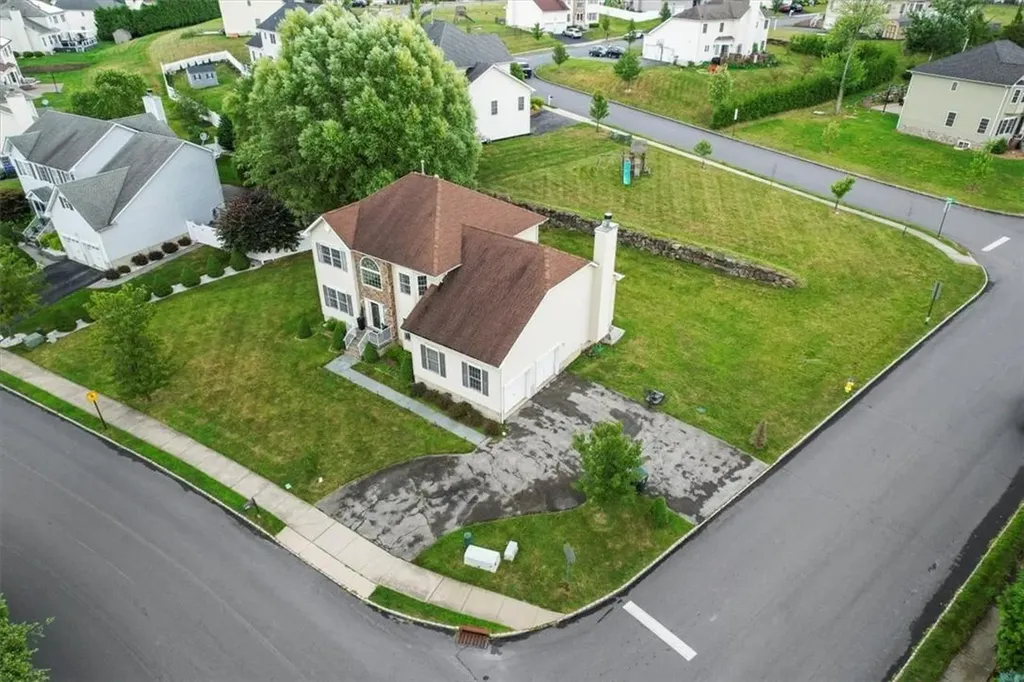 2081 Independence Drive New Windsor NY 12553