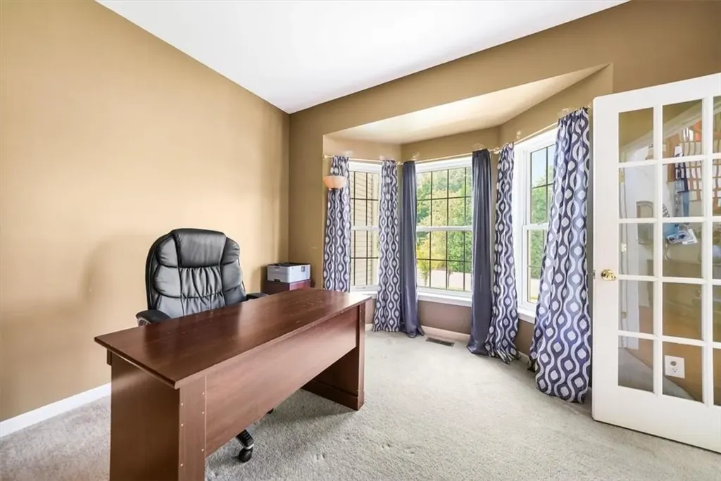 2081 Independence Drive New Windsor NY 12553