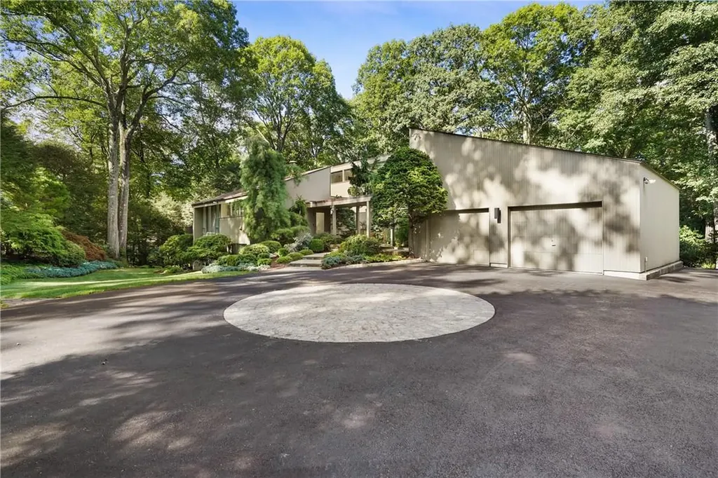 10 High Point Circle Chappaqua NY 10514