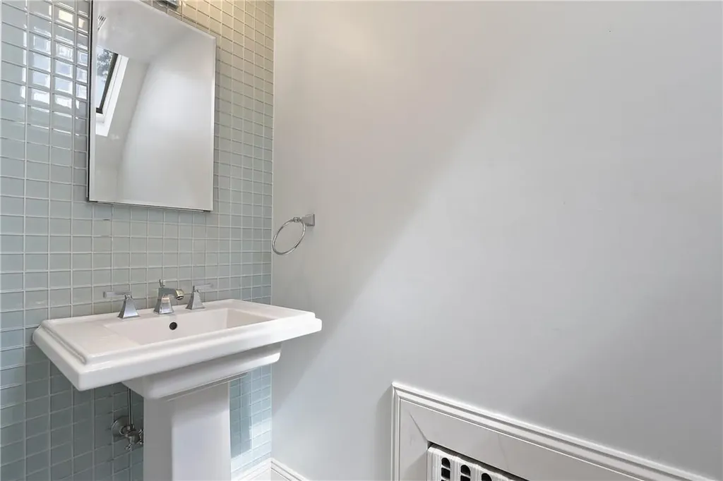 26 Dusenberry Road Bronxville NY 10708