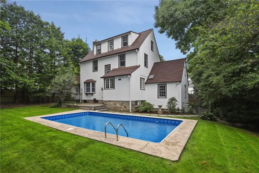 26 Dusenberry Road Bronxville NY 10708