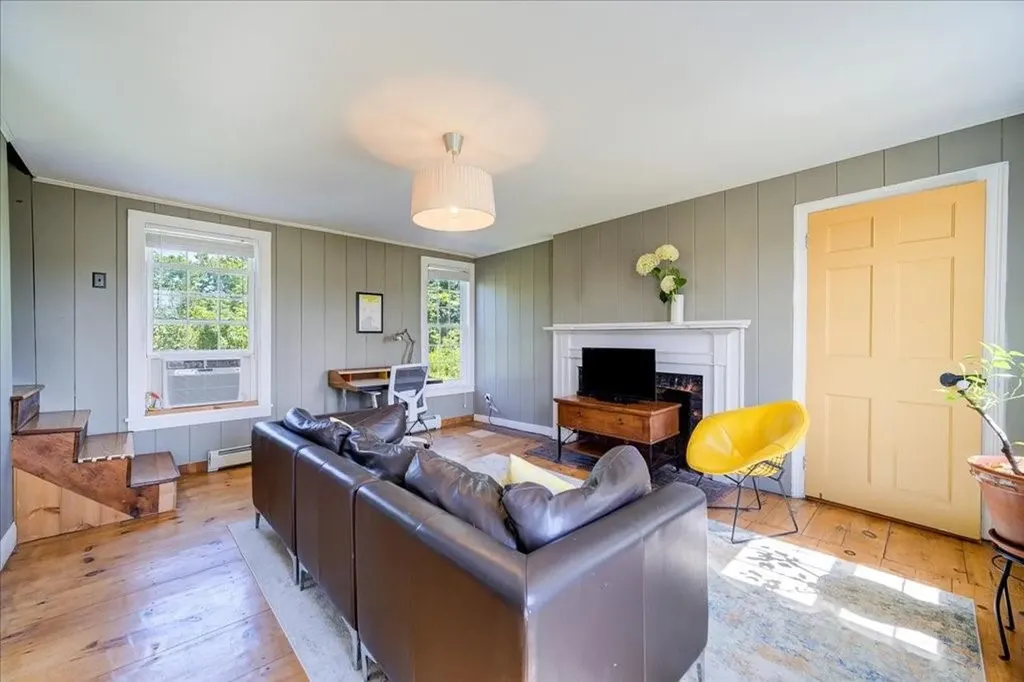 2184 Bruynswick Road Wallkill NY 12589