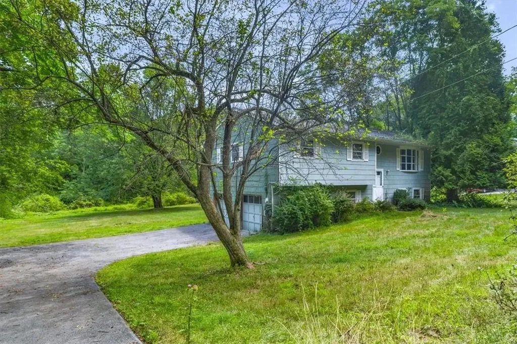 306 Ridge Road Campbell Hall NY 10916