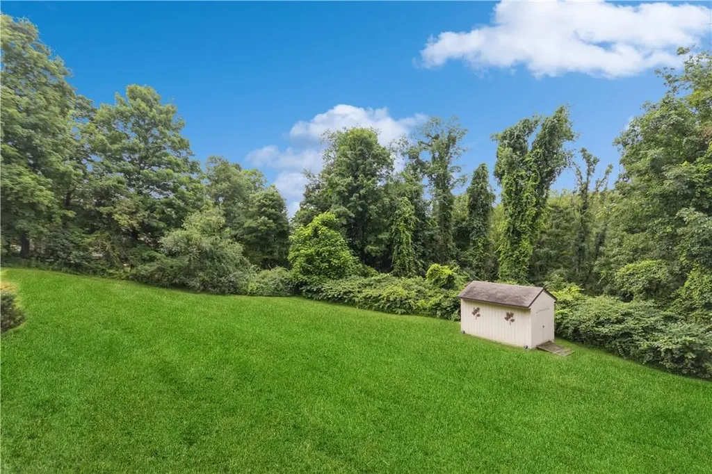 255 Austin Road Mahopac NY 10541