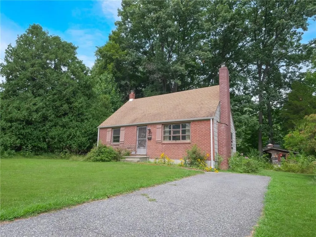 41 E Lewis Avenue Pearl River NY 10965
