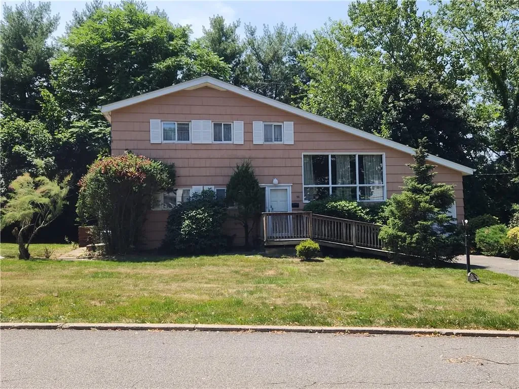 96 Amherst Drive Yonkers NY 10710