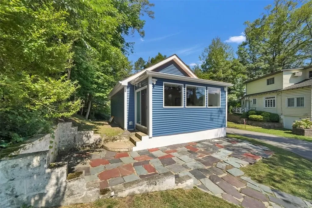 77 West Drive Walden NY 12586
