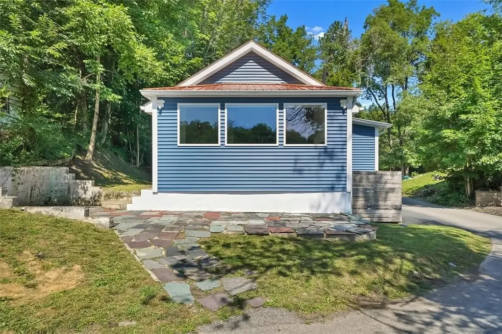 77 West Drive Walden NY 12586