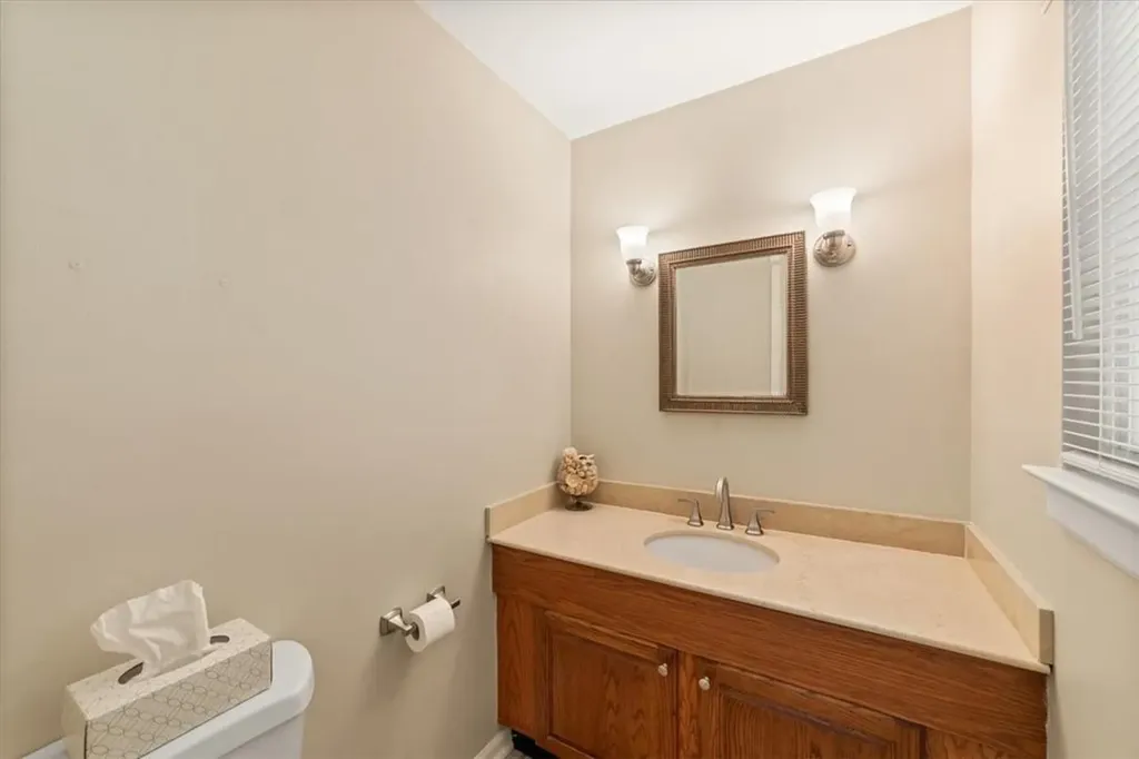 86 Bloomer Road Mahopac NY 10541