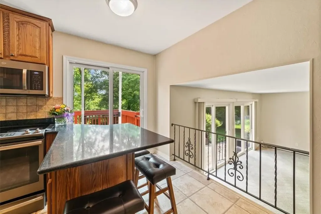 86 Bloomer Road Mahopac NY 10541