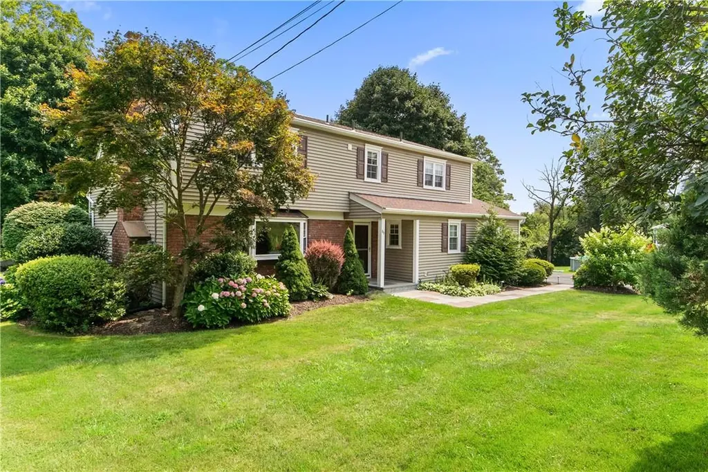 86 Bloomer Road Mahopac NY 10541