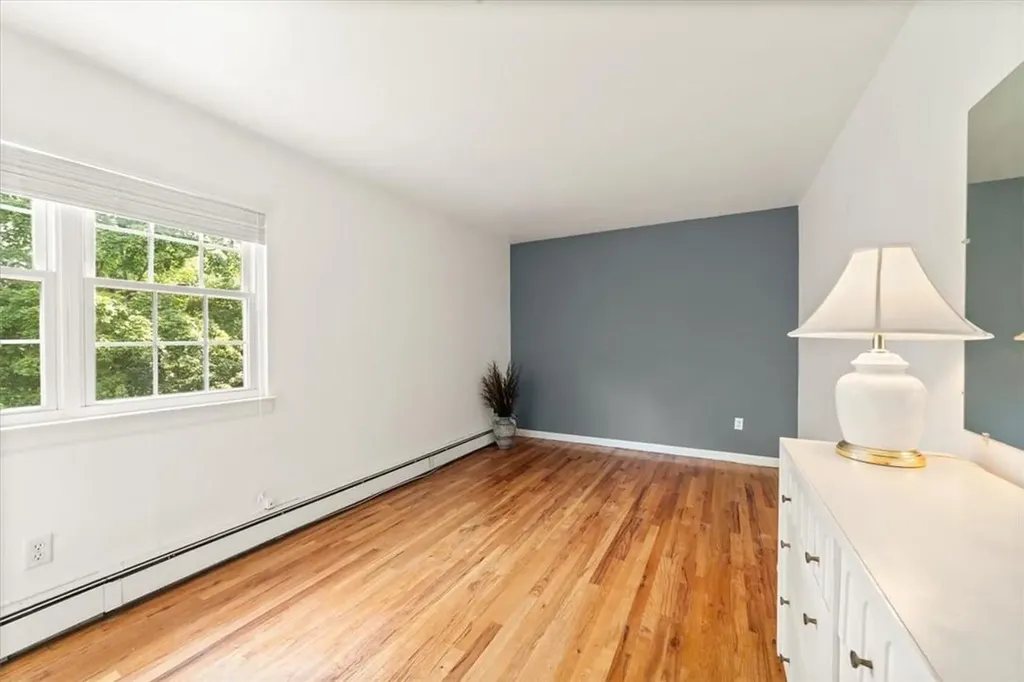 86 Bloomer Road Mahopac NY 10541