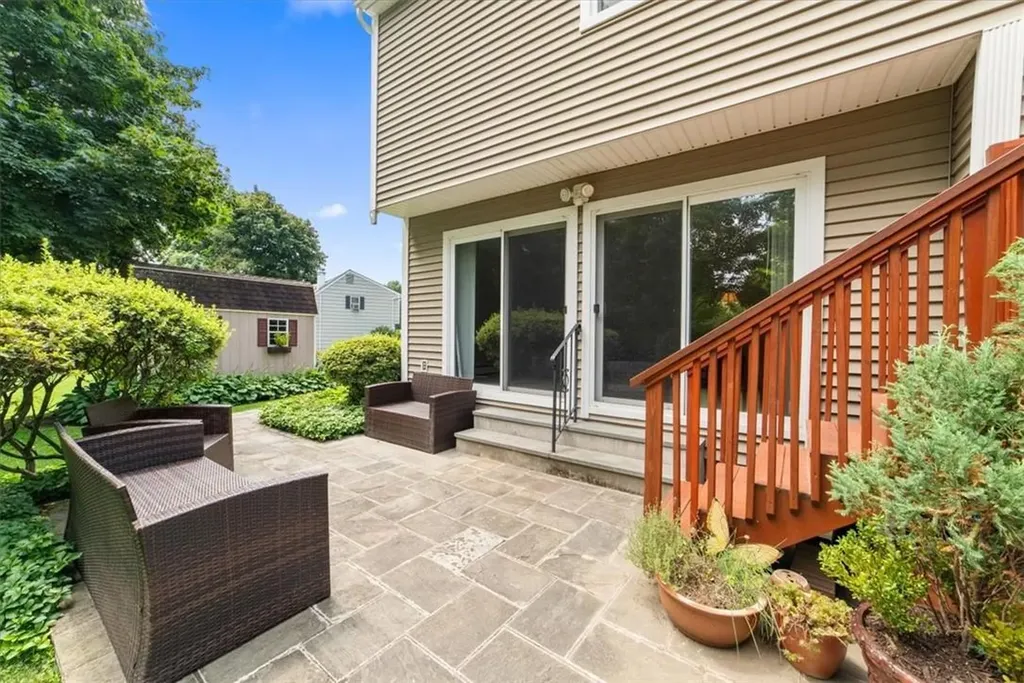 86 Bloomer Road Mahopac NY 10541