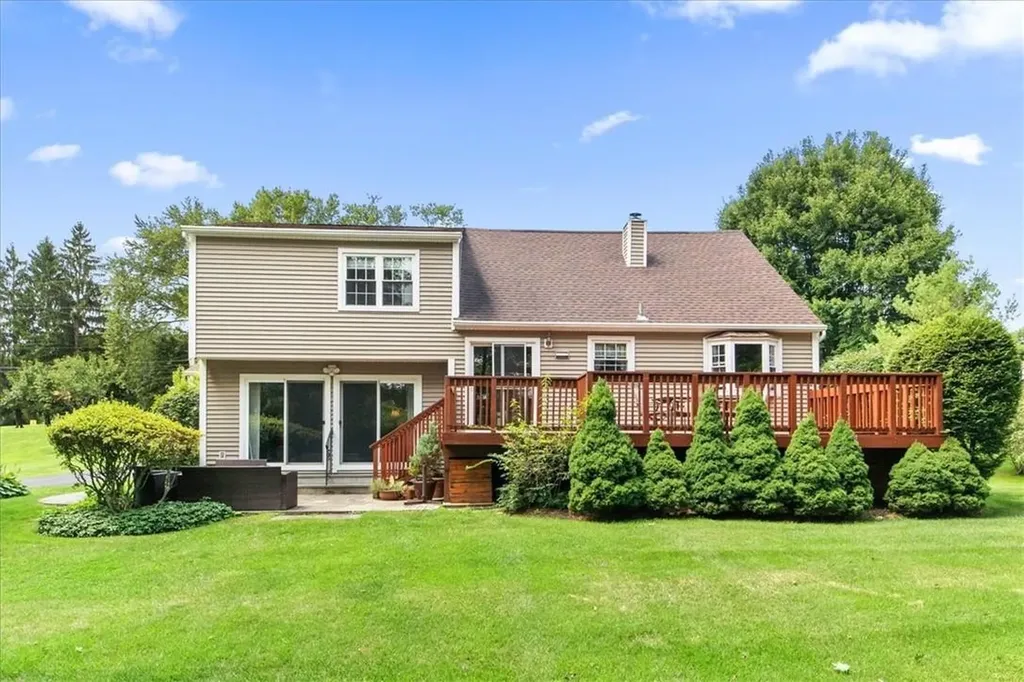 86 Bloomer Road Mahopac NY 10541