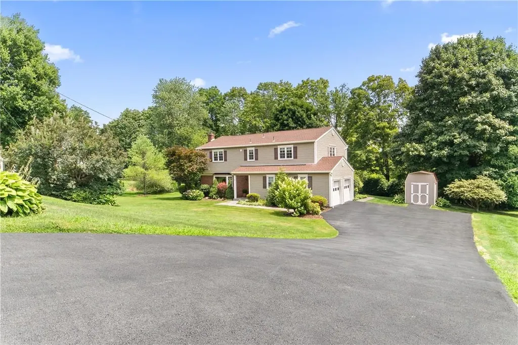 86 Bloomer Road Mahopac NY 10541