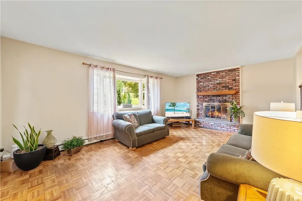 86 Bloomer Road Mahopac NY 10541