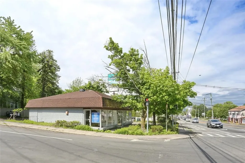 301 Route 59 Suffern NY 10901