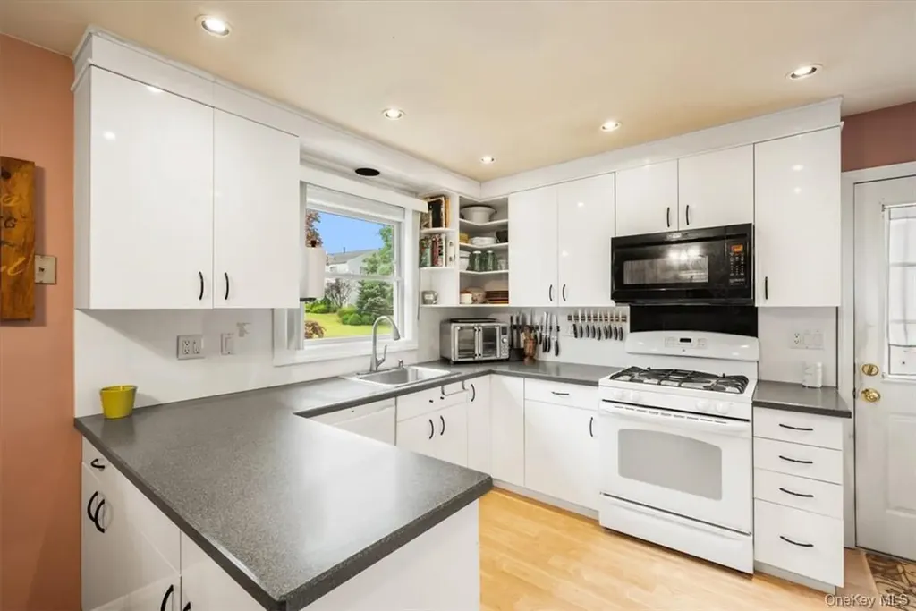 20 Lancaster Drive Suffern NY 10901