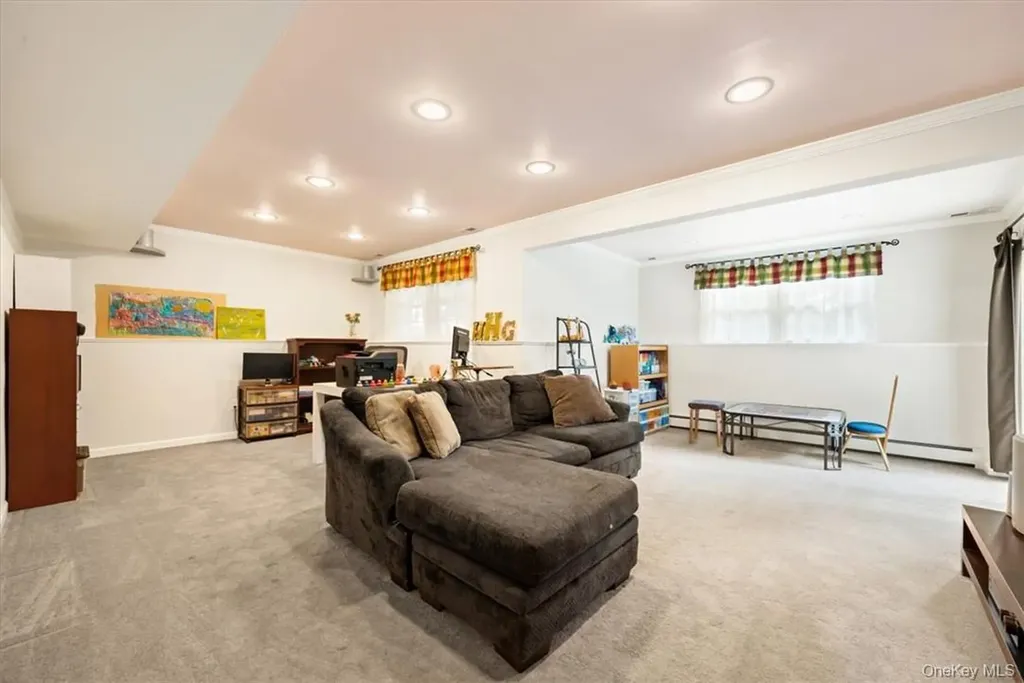 20 Lancaster Drive Suffern NY 10901