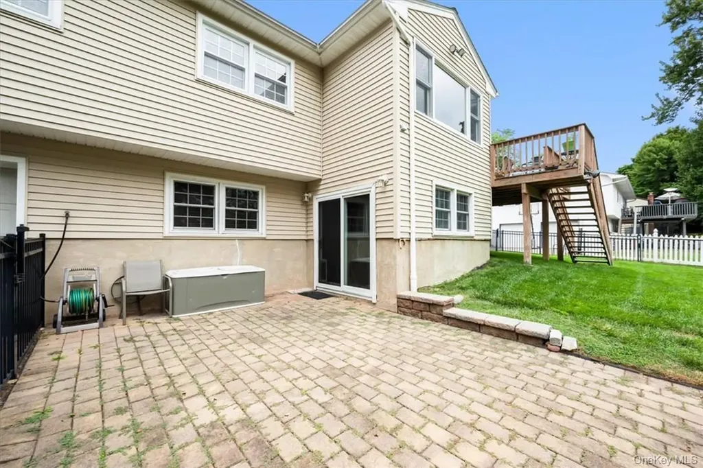 20 Lancaster Drive Suffern NY 10901