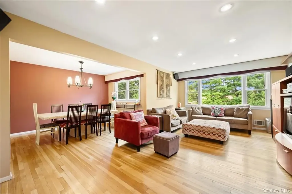 20 Lancaster Drive Suffern NY 10901