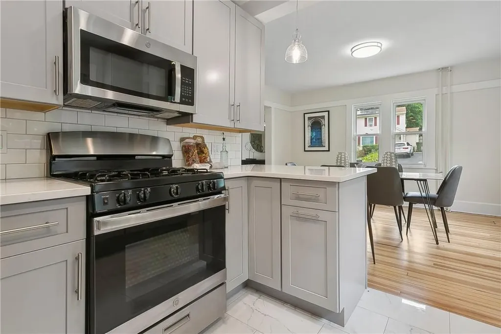 26 Old Road White Plains NY 10607