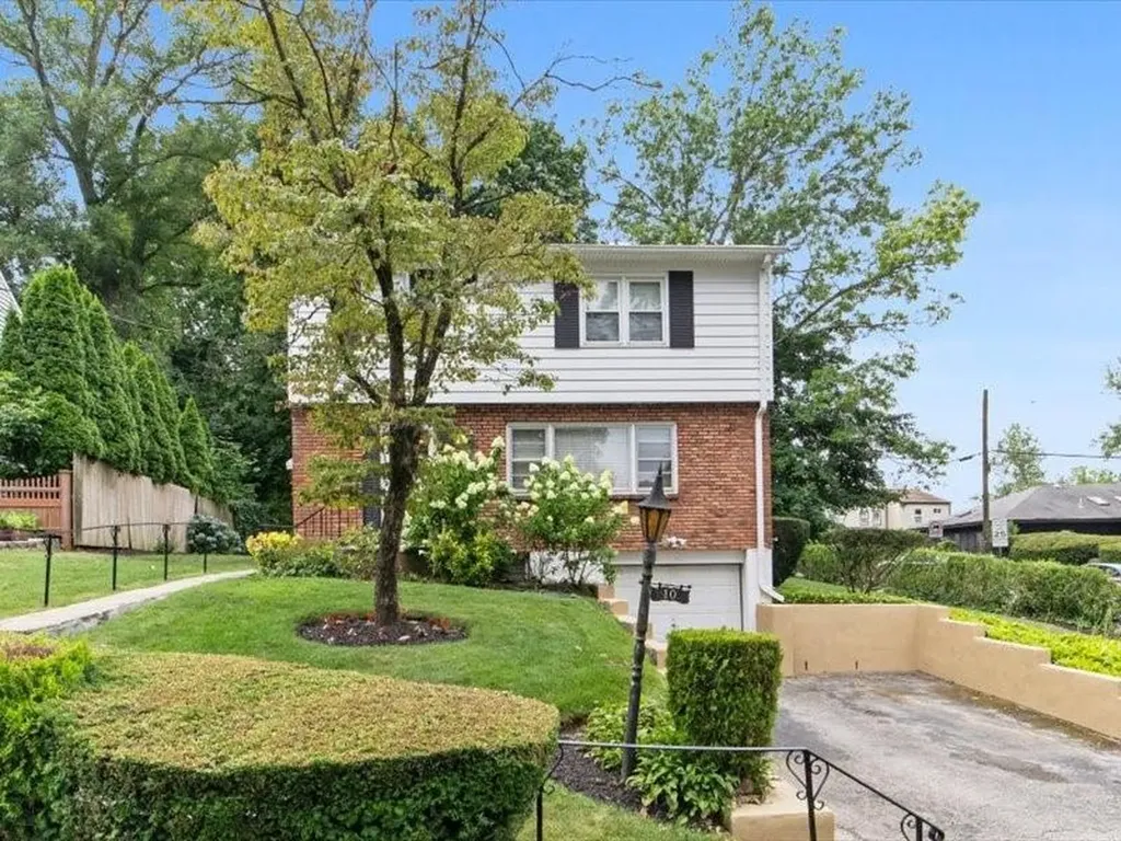 10 Benedict Avenue Eastchester NY 10709