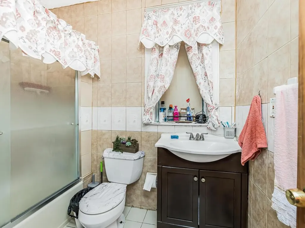6030 Delafield Avenue Bronx NY 10471