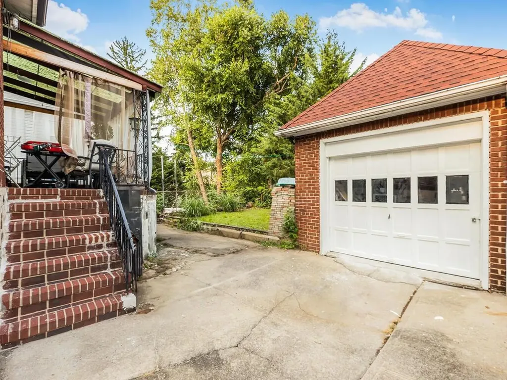 6030 Delafield Avenue Bronx NY 10471