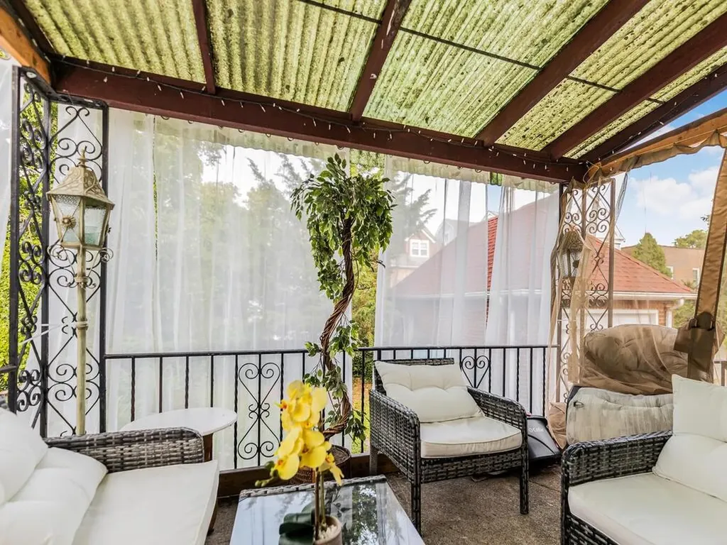 6030 Delafield Avenue Bronx NY 10471