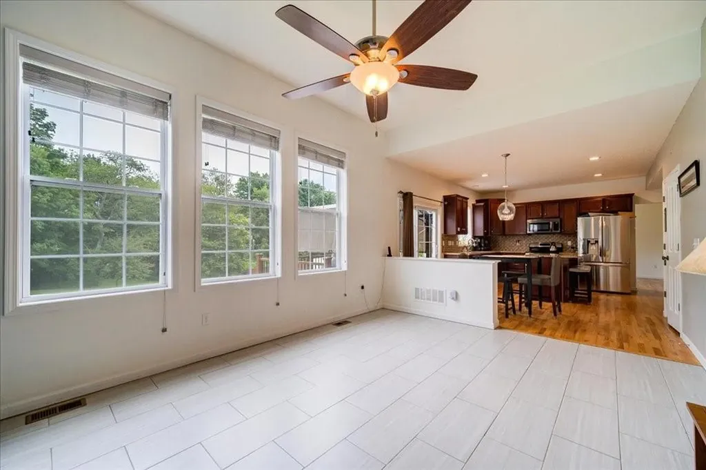 102 Stratford Drive Poughkeepsie NY 12603
