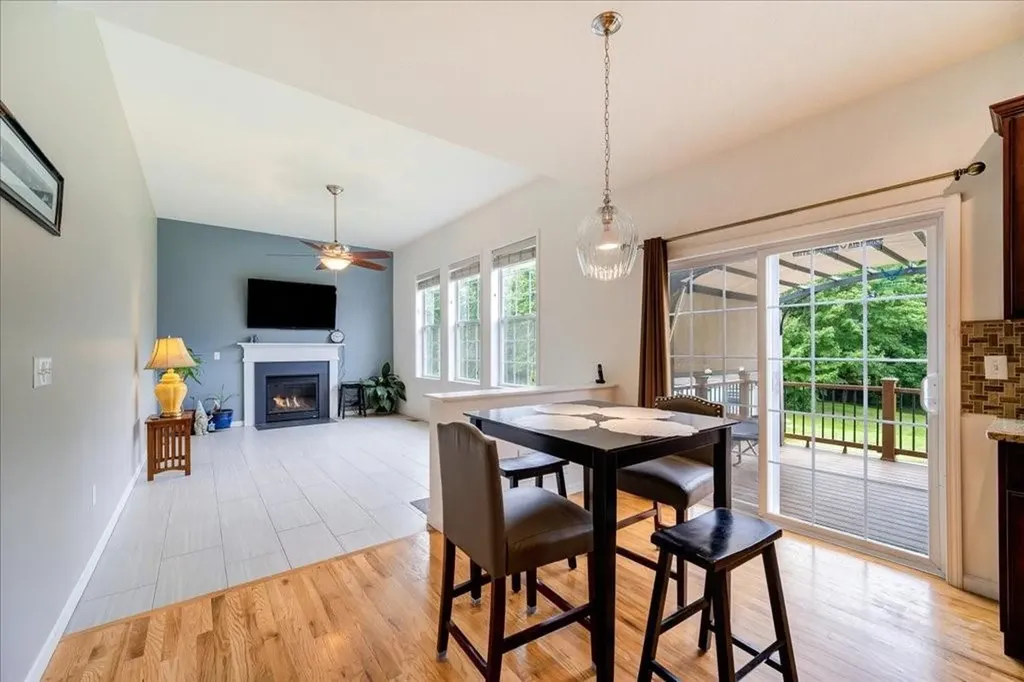 102 Stratford Drive Poughkeepsie NY 12603